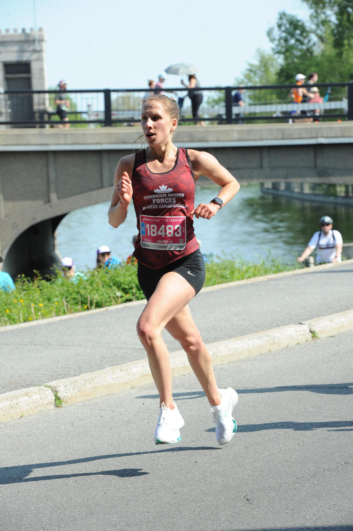 Lieutenant Anabelle St-Martin received top CAF Female Athlete Award in the 5K race.