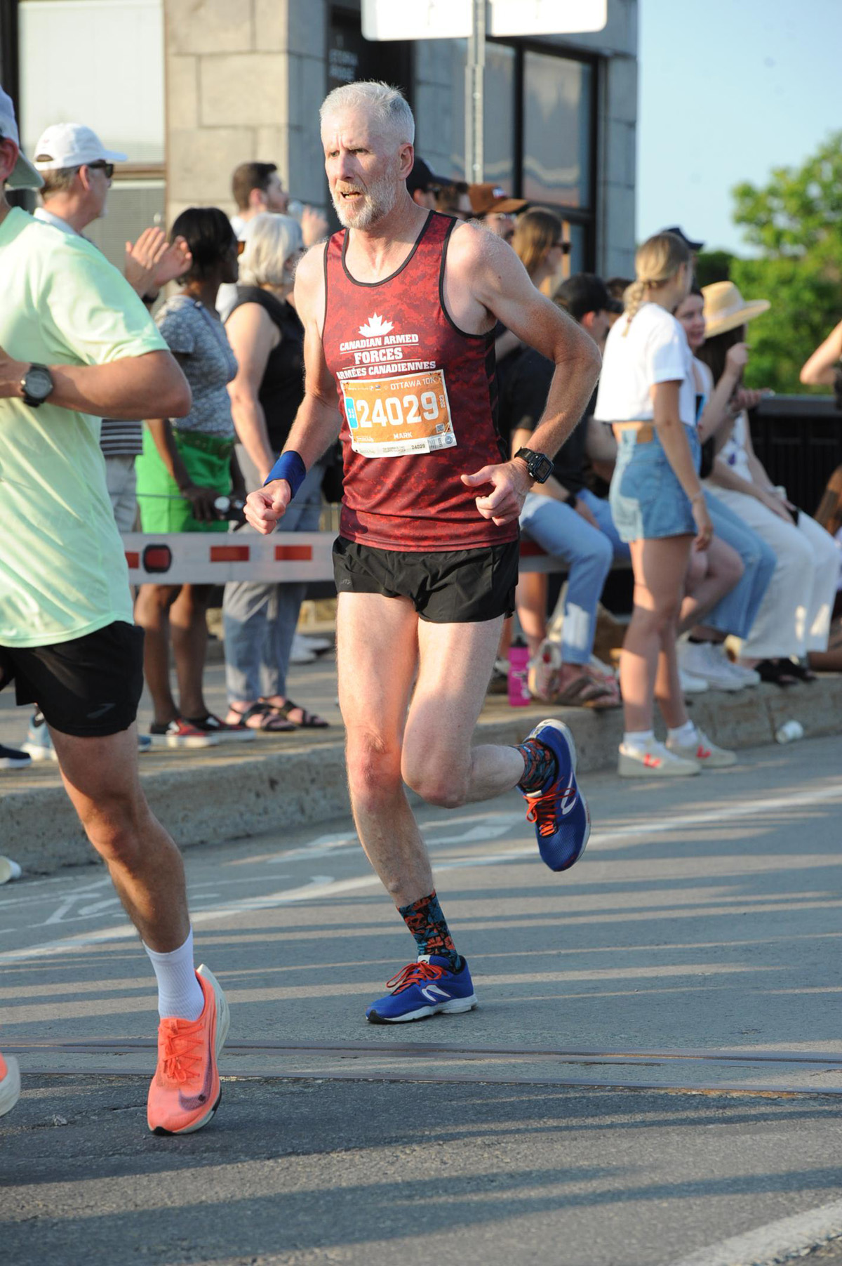 Master Sailor Mark Ritchie was the top CAF finisher in the 10K race in the Men’s Senior (48+) category.