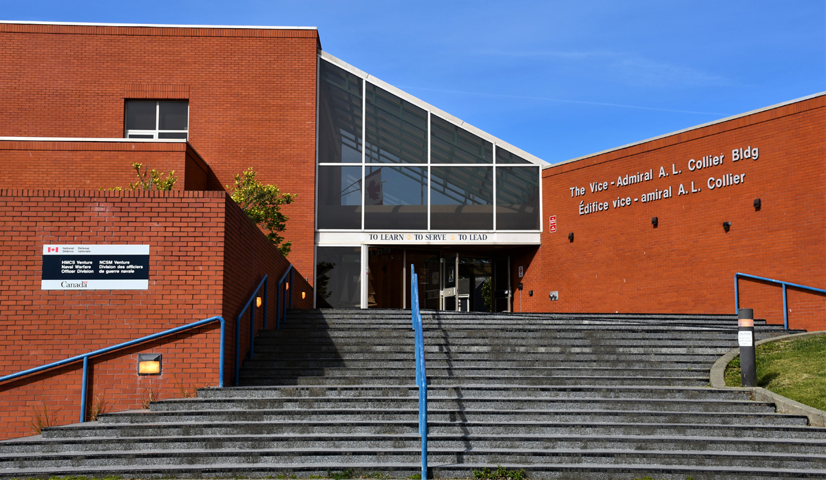 Bâtiment du vice-amiral A.L. Collier - 2024