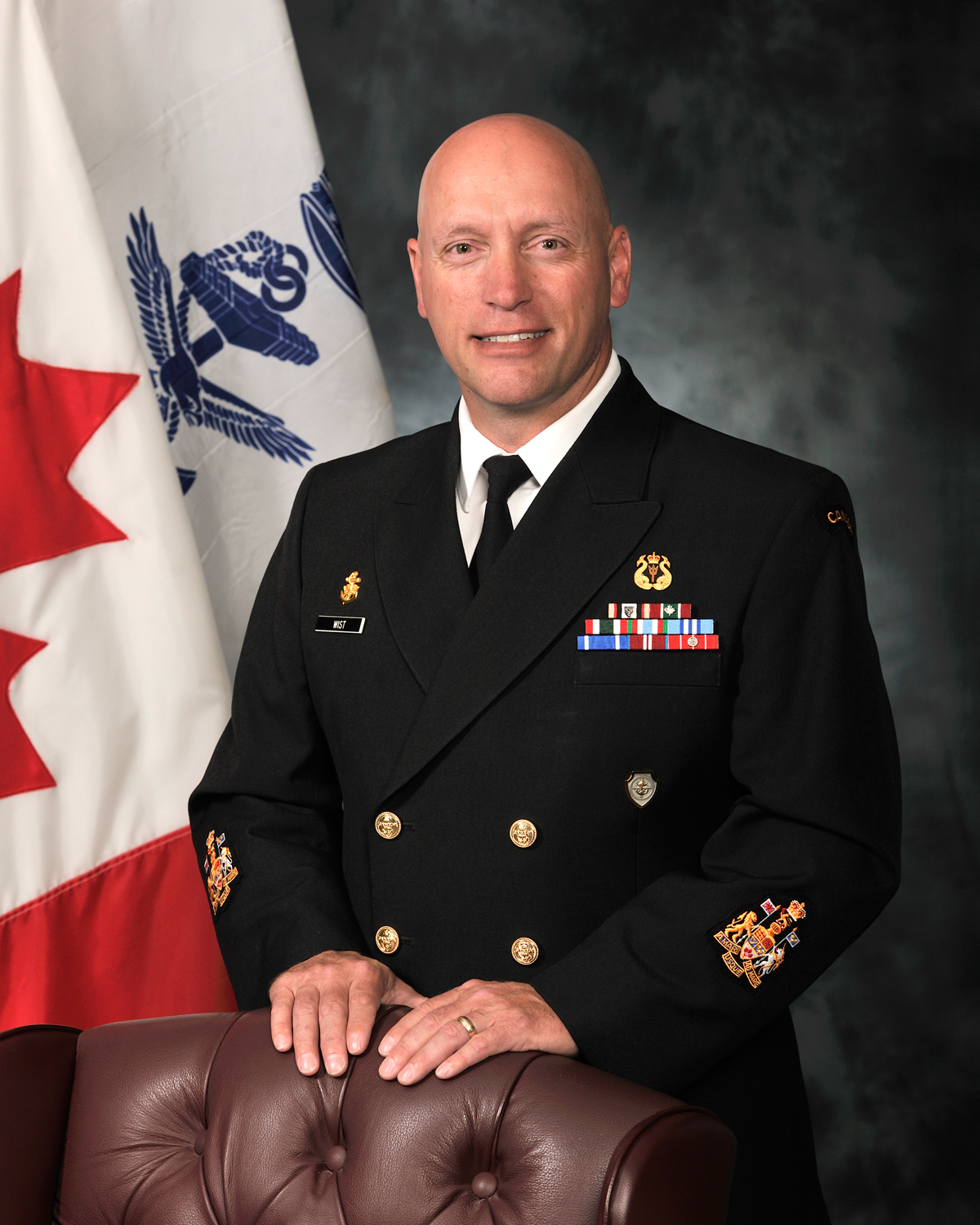 Le Premier maître de 1re classe Steven Joseph Wist, chef des opérations, de la production et de la gestion du secteur riverain.