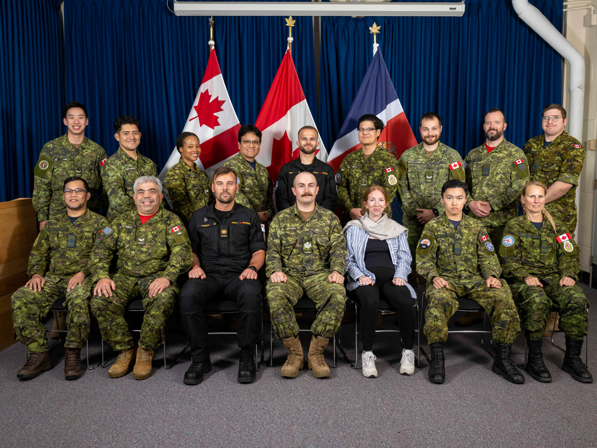 Financial Services Administrator (FSA) training as cashiers, pose for a group photo at Naval Fleet School (Pacific) N-92,
CFB Esquimalt on Sept. 19. Photo: Master Sailor Valerie LeClair, MARPAC Imaging Services